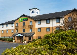 holiday inn express swansea east by ihg