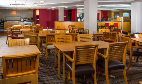 holiday inn express swansea east by ihg
