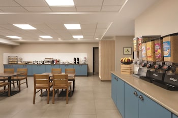 country inn and suites by radisson roanoke va