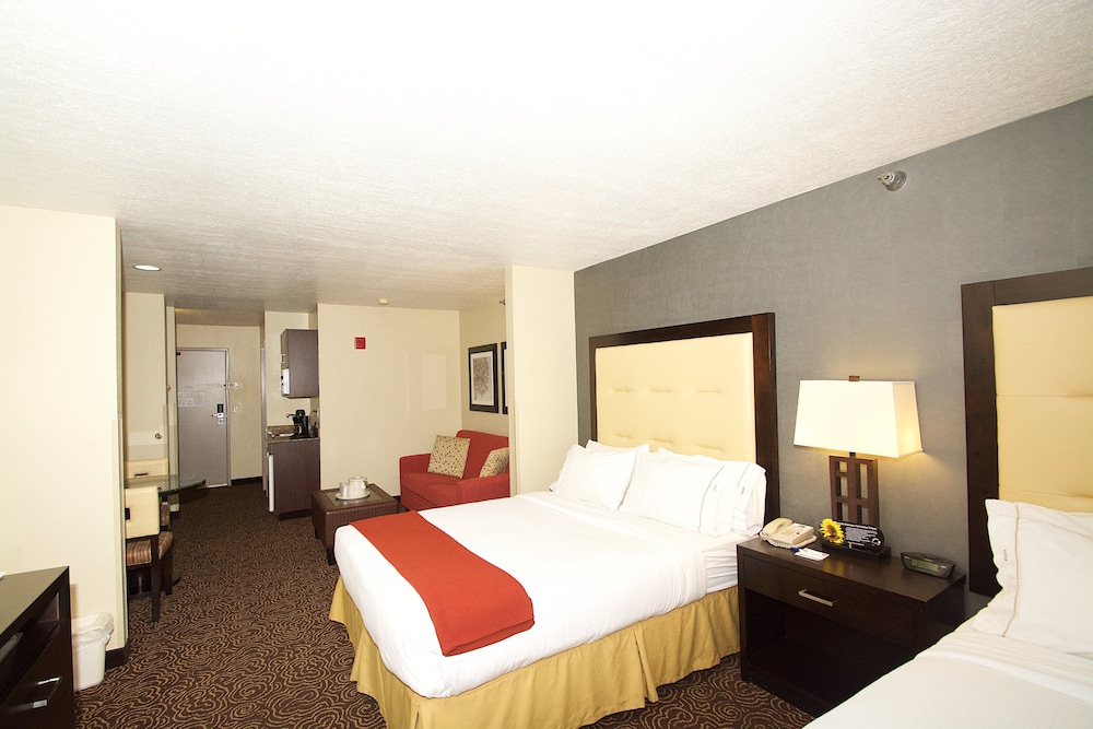 holiday inn express and suites ogden by ihg