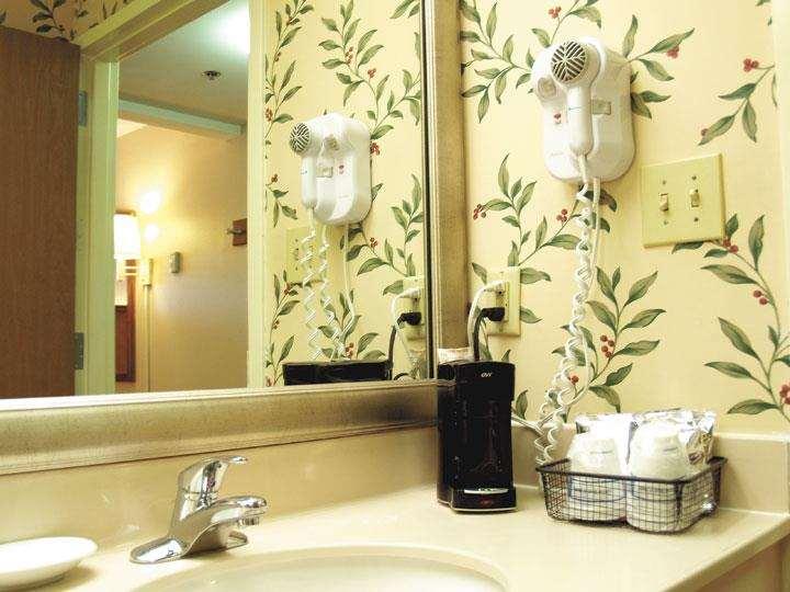 hampton inn and suites fultondale birmingham i 65 al