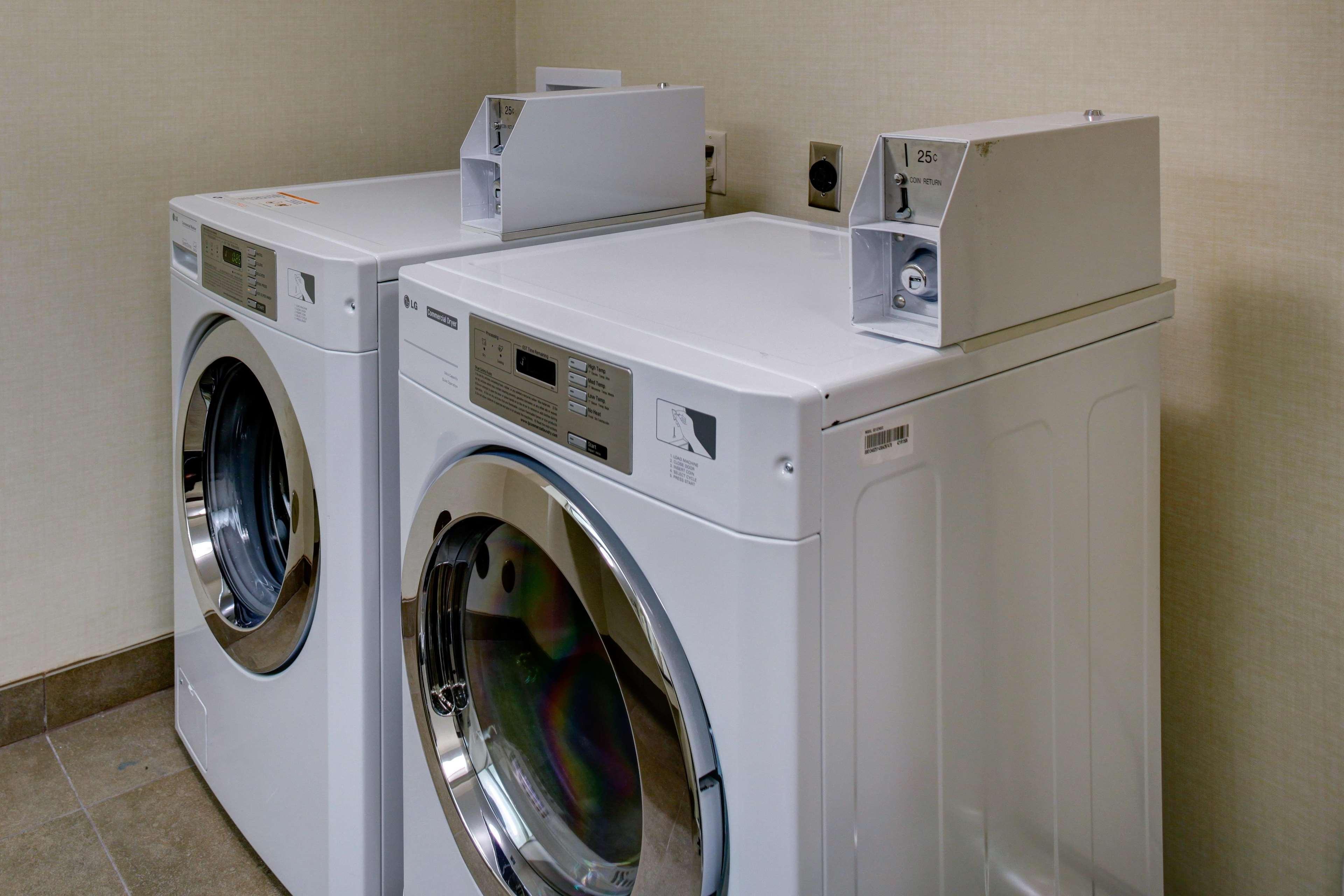 hampton inn and suites fultondale birmingham i 65 al