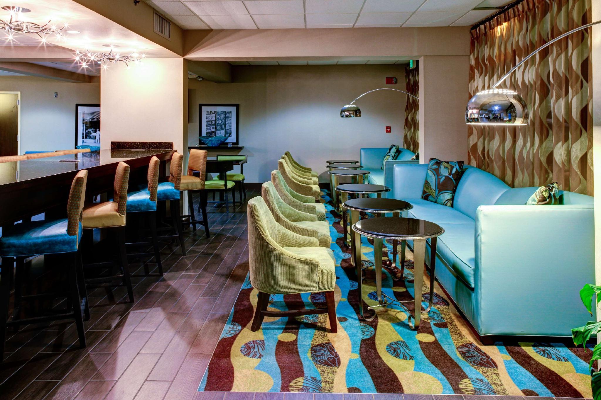 hampton inn and suites fultondale birmingham i 65 al