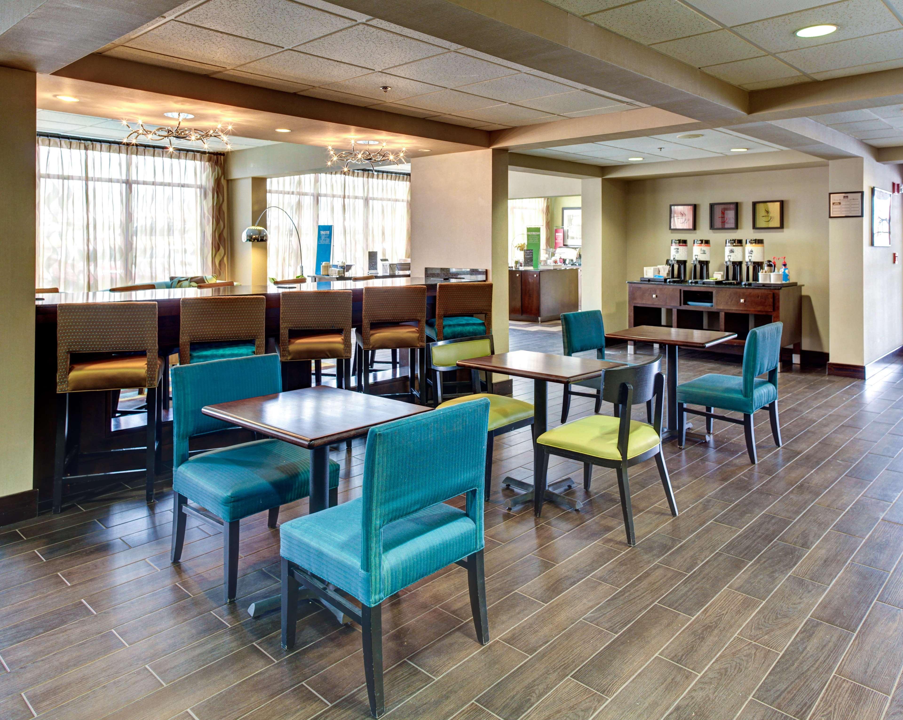 hampton inn and suites fultondale birmingham i 65 al