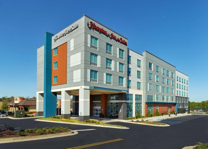 hampton inn and suites fultondale birmingham i 65 al