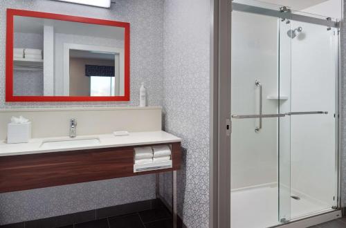 hampton inn and suites fultondale birmingham i 65 al