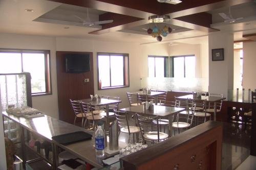 hotel rama residency