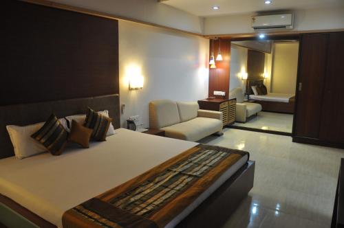 hotel rama residency