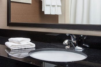 Fairfield Inn & Suites By Marriott Ashland,Boyd County>>Ashland,3 star
