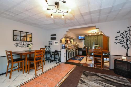 americas best value inn and suites williamstown