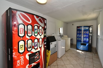 Americas Best Value Inn & Suites Williamstown,Williamstown>>Grant County,2 star