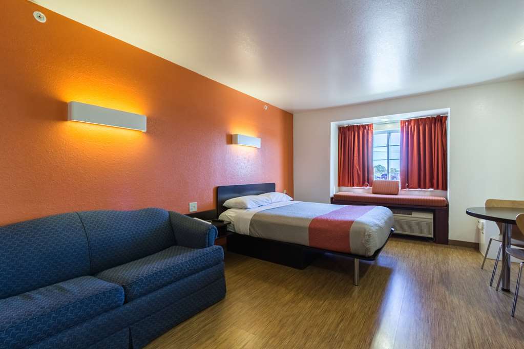 motel 6 huron oh sandusky