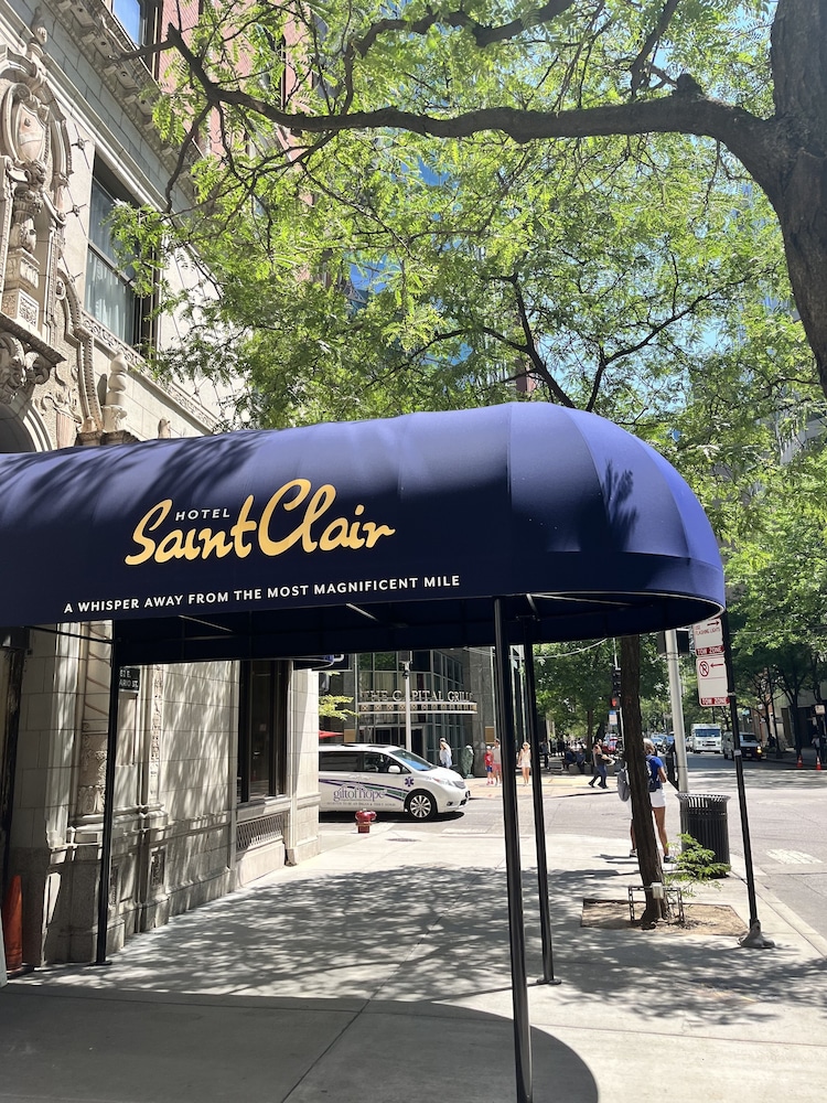 hotel saint clair magnificent mile