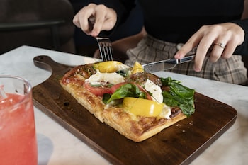 hotel saint clair magnificent mile