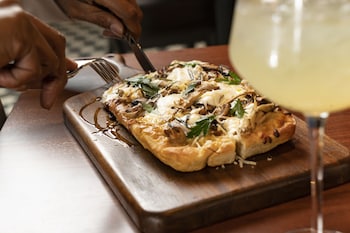 hotel saint clair magnificent mile