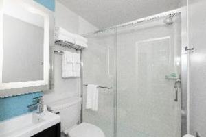 hotel saint clair magnificent mile