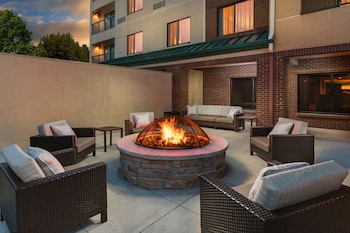 Courtyard By Marriott Chicago Bloomingdale,Carol Stream>>Bloomingdale,3 star