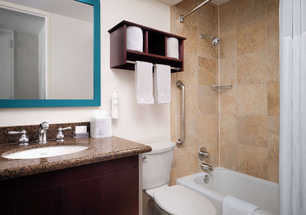 hampton inn chicago downtown magnificent mile