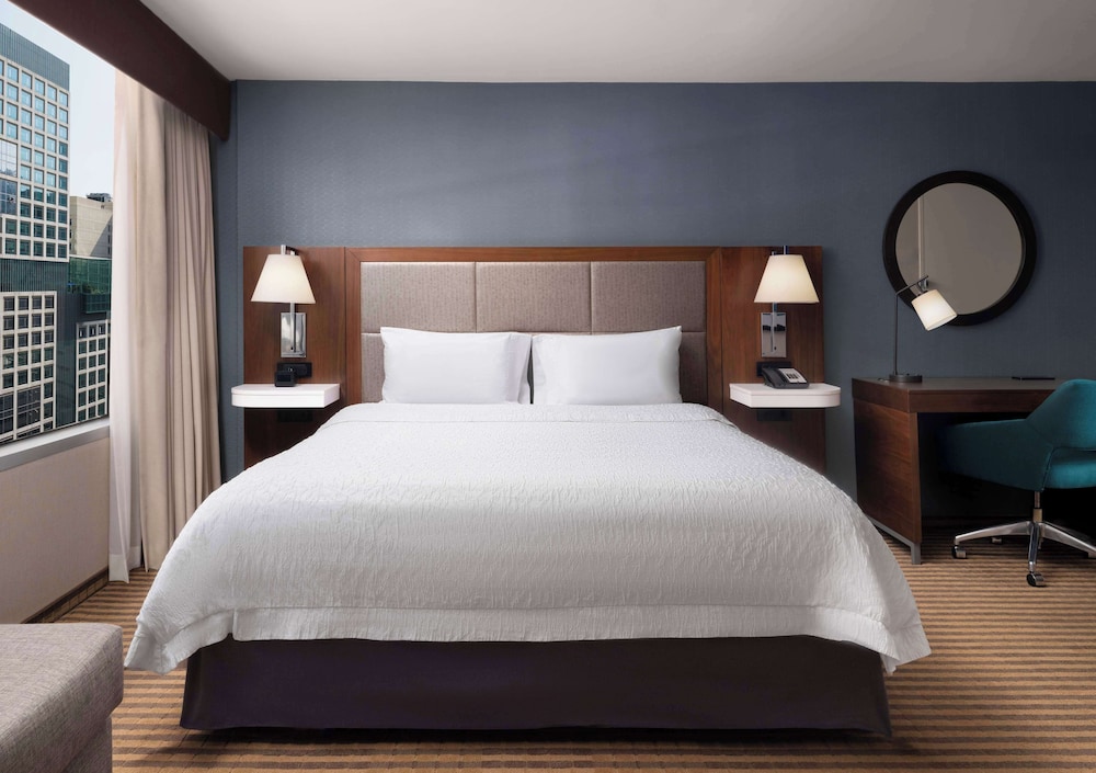 hampton inn chicago downtown magnificent mile
