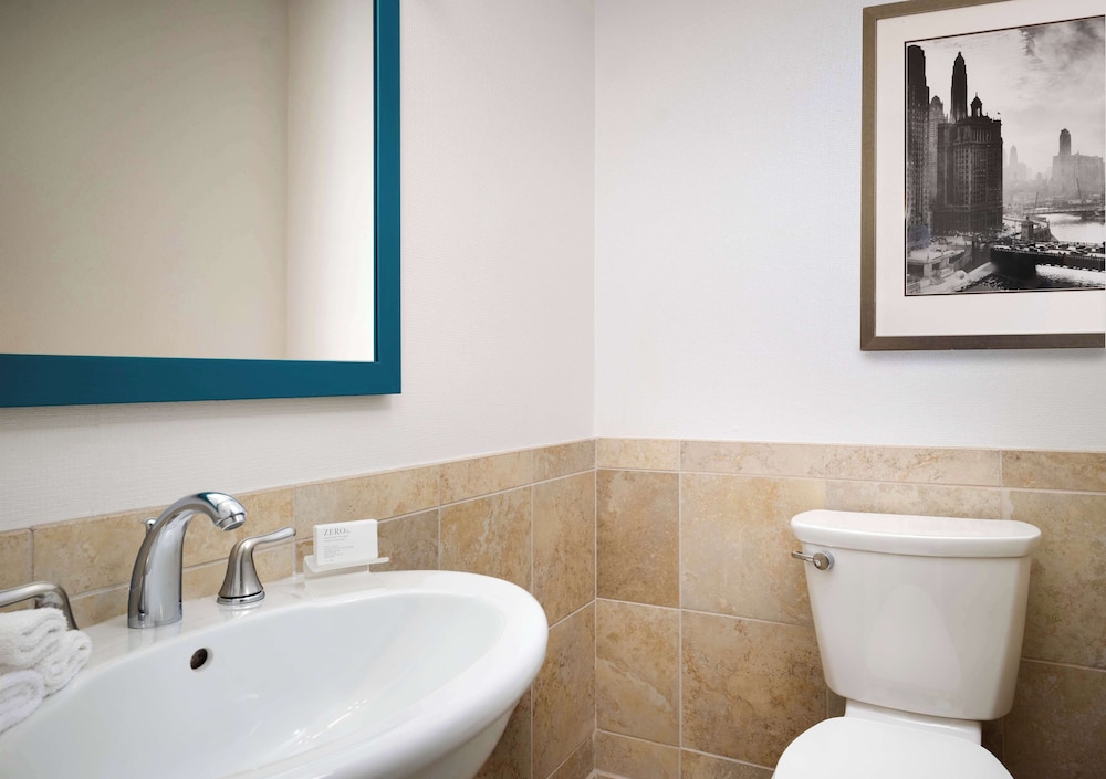 hampton inn chicago downtown magnificent mile