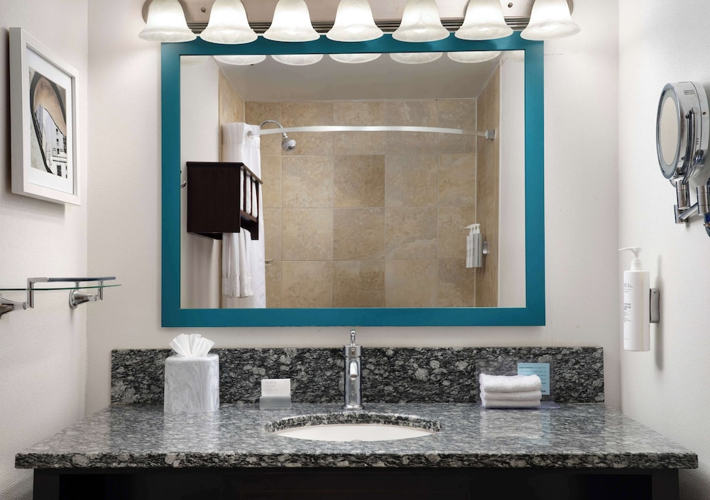hampton inn chicago downtown magnificent mile