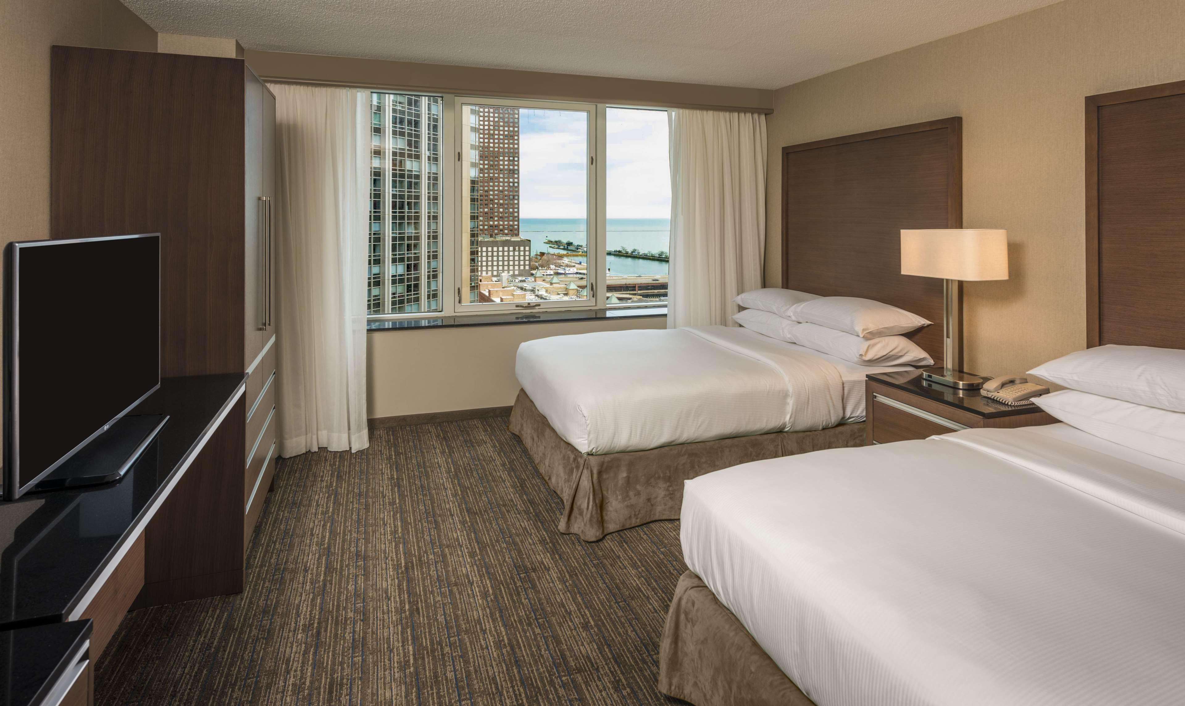 embassy suites by hilton chicago downtown magnificent mile