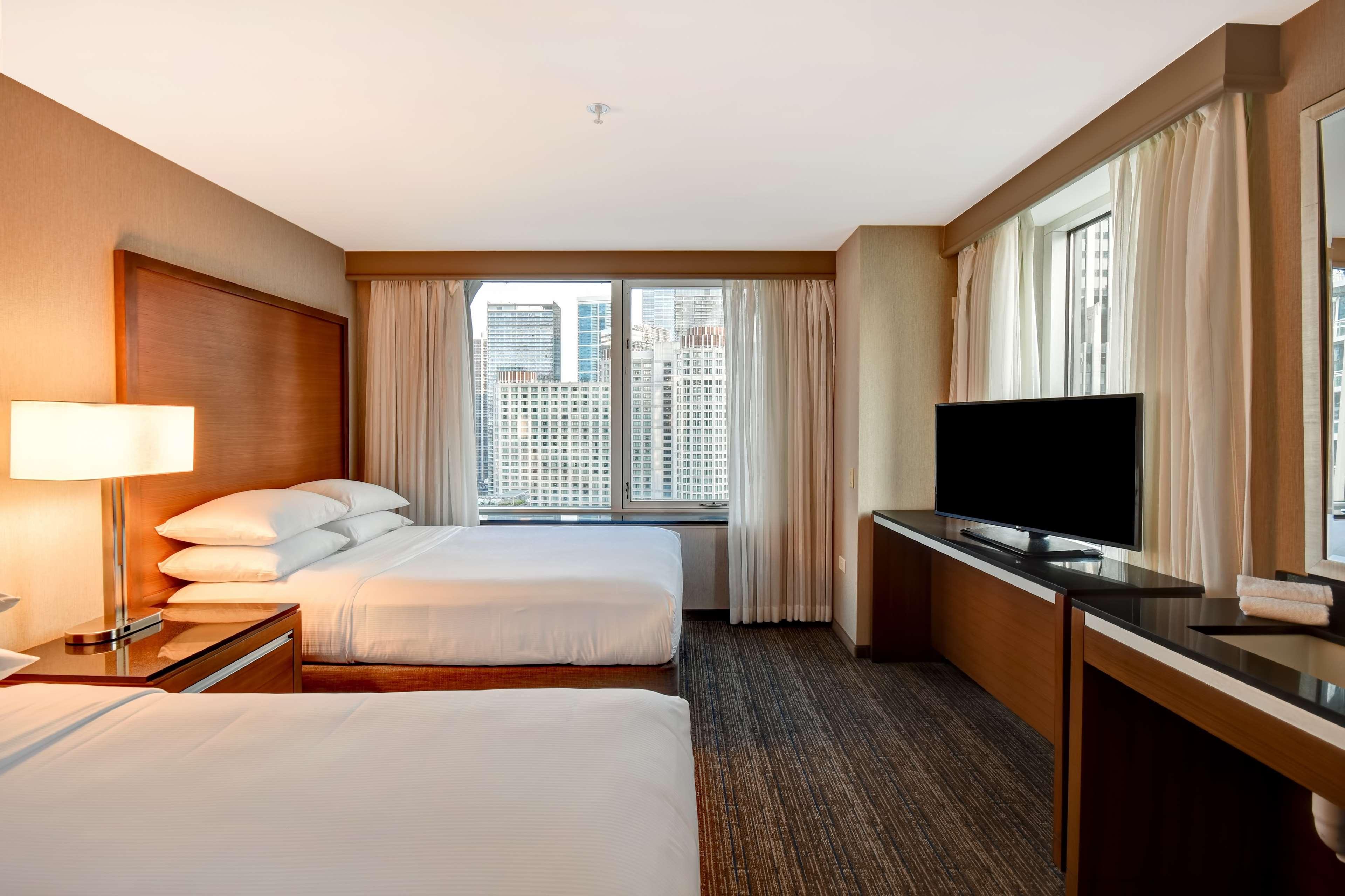 embassy suites by hilton chicago downtown magnificent mile