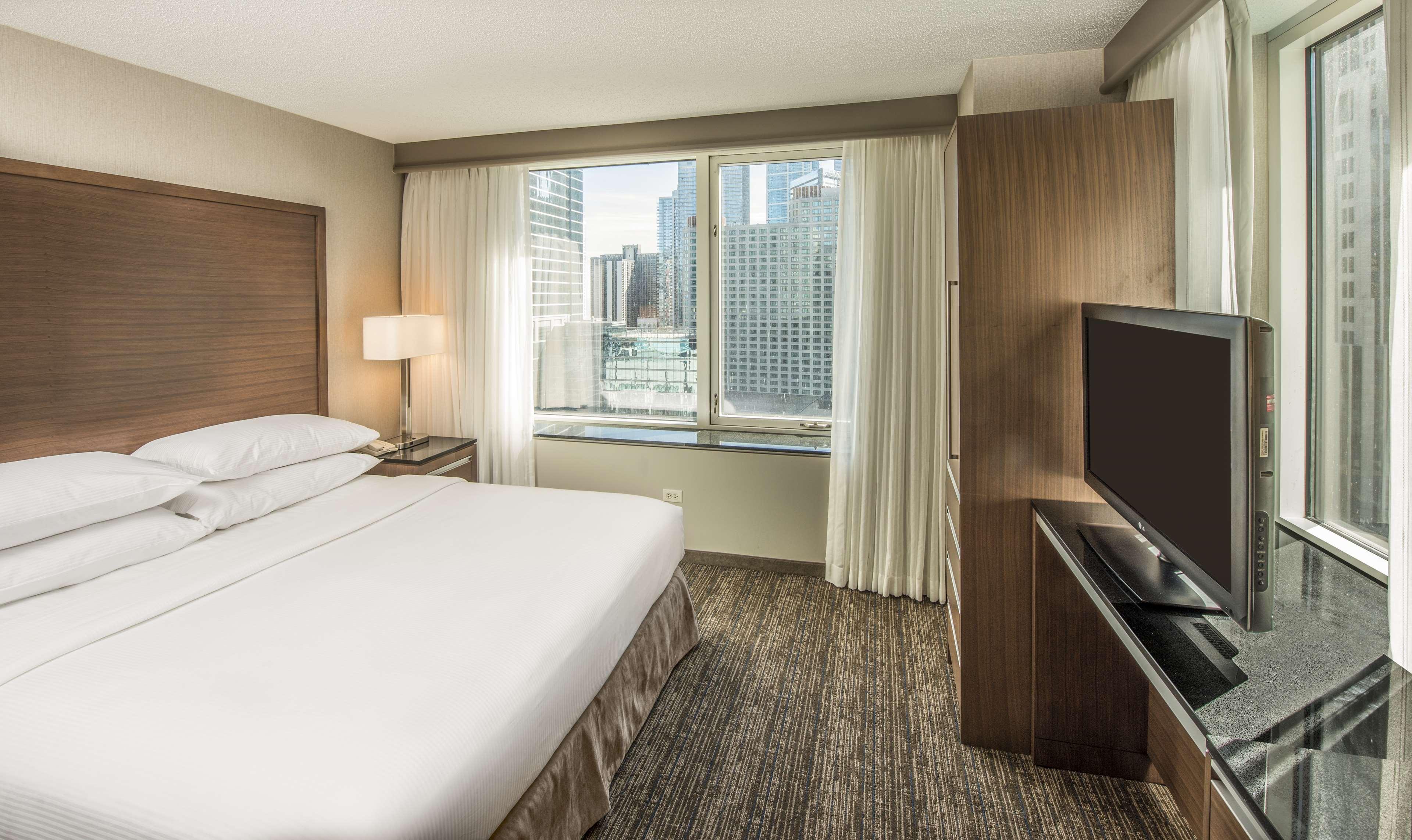 embassy suites by hilton chicago downtown magnificent mile