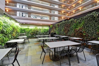 Embassy Suites By Hilton Chicago Downtown Magnificent Mile,Streeterville>>Chicago,4 star