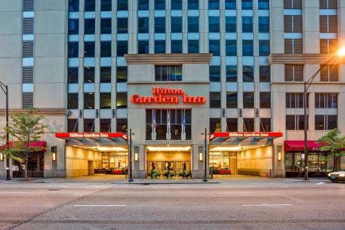 hilton garden inn chicago downtown magnificent mile