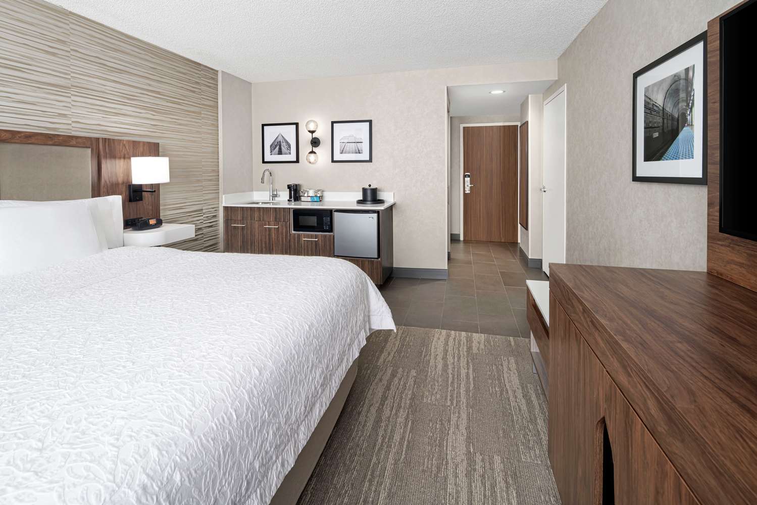 hampton inn and suites chicago downtown