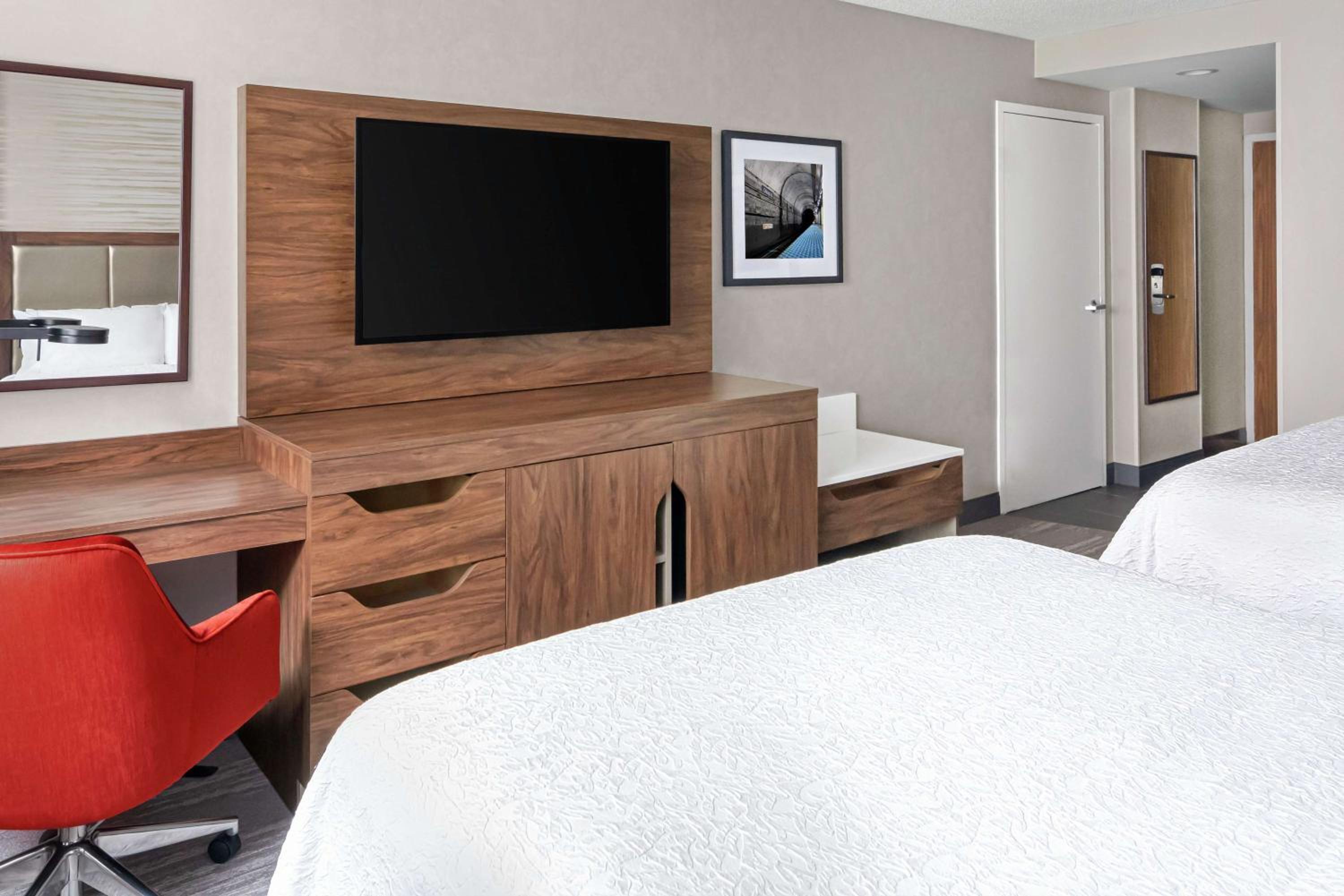 hampton inn and suites chicago downtown