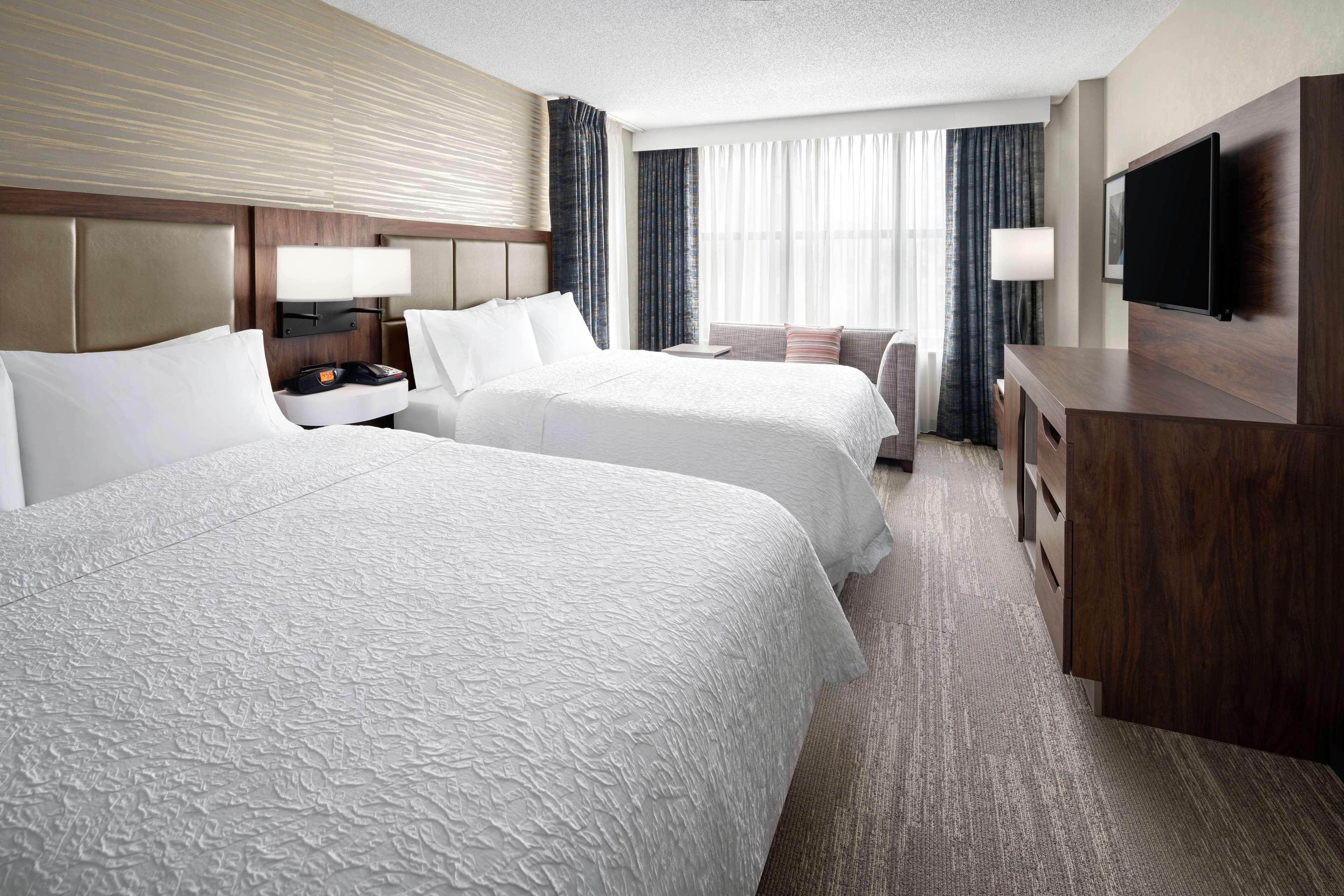 hampton inn and suites chicago downtown