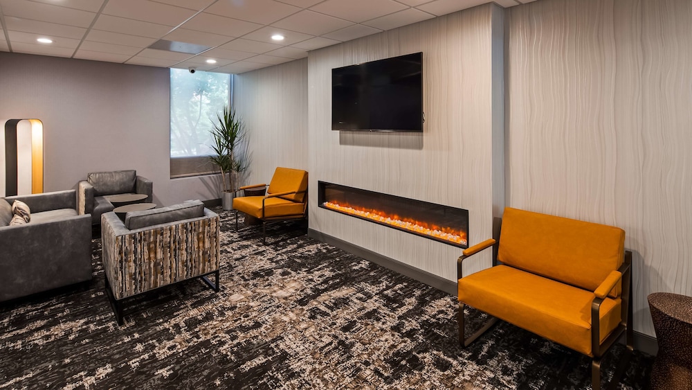 surestay plus hotel by best western chicago lombard