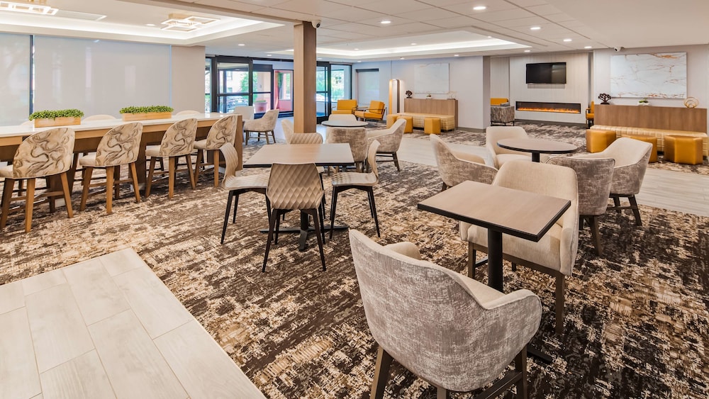 surestay plus hotel by best western chicago lombard