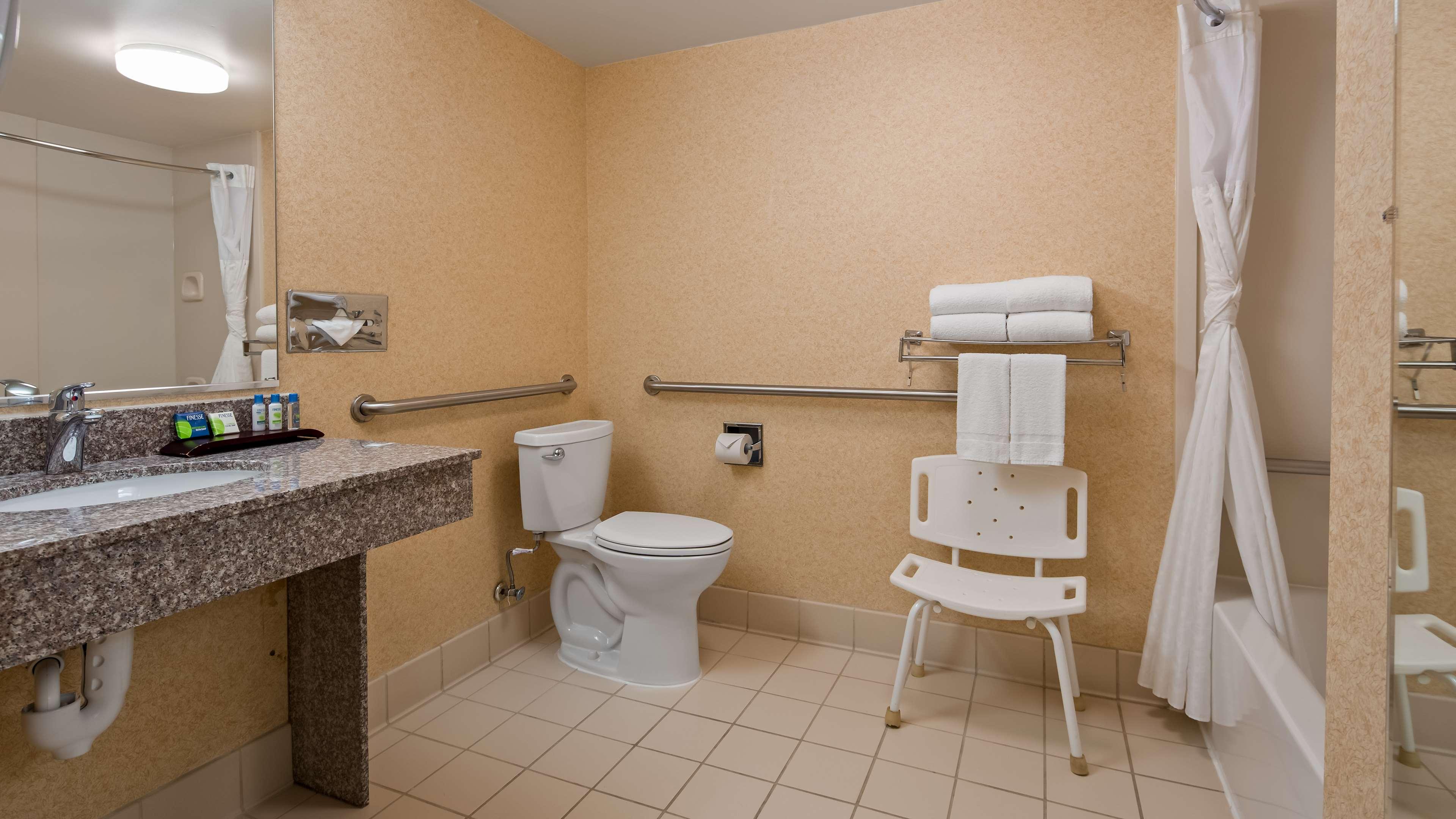 surestay plus hotel by best western chicago lombard