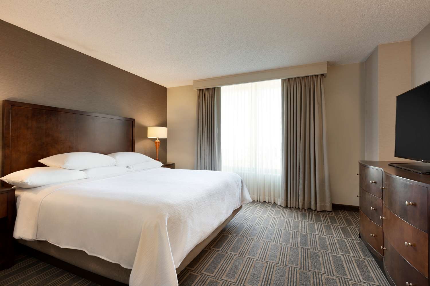 embassy suites by hilton chicago lombard oak brook