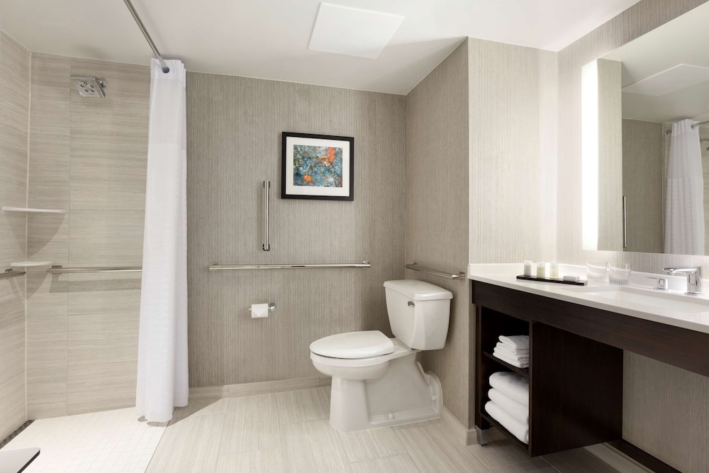 embassy suites by hilton chicago lombard oak brook