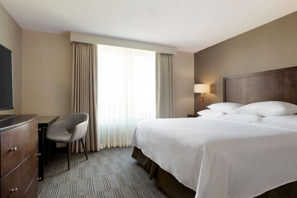embassy suites by hilton chicago lombard oak brook