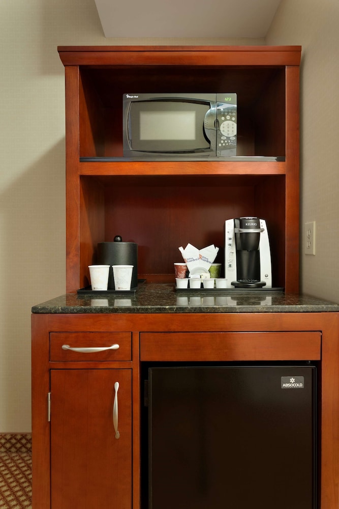 hilton garden inn chicago oak brook