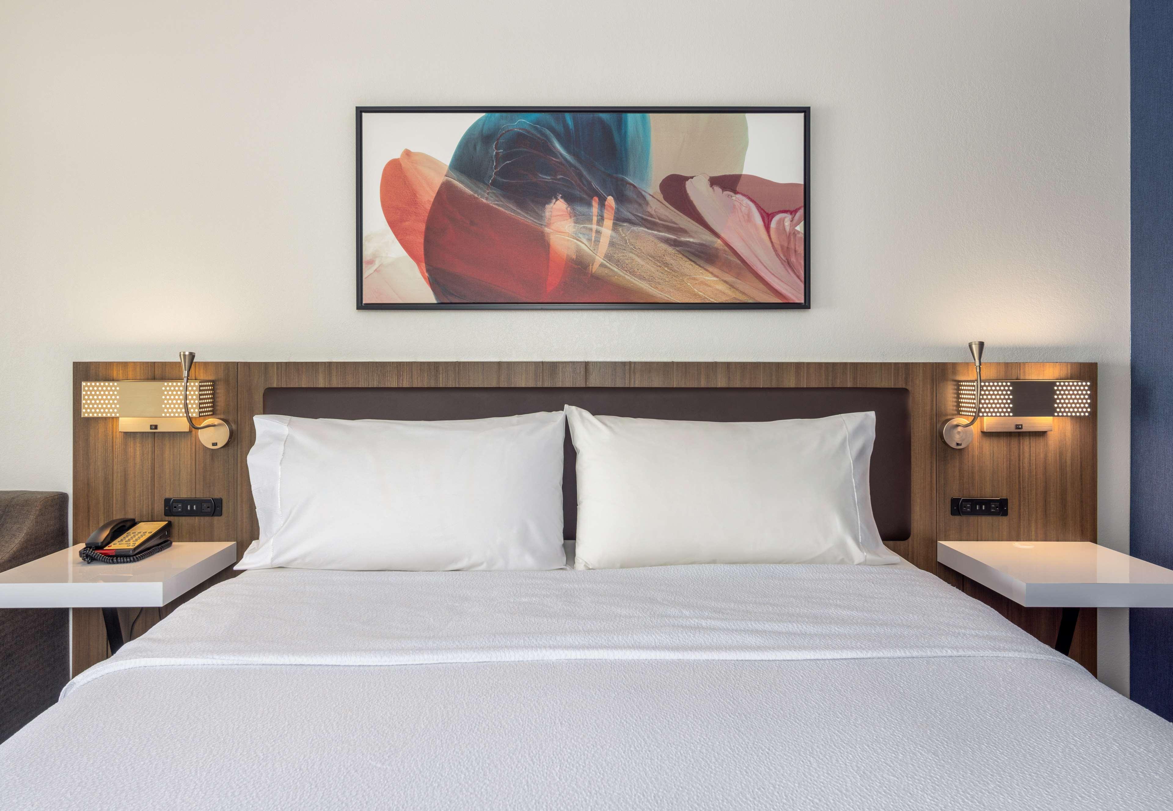 hilton garden inn chicago oak brook