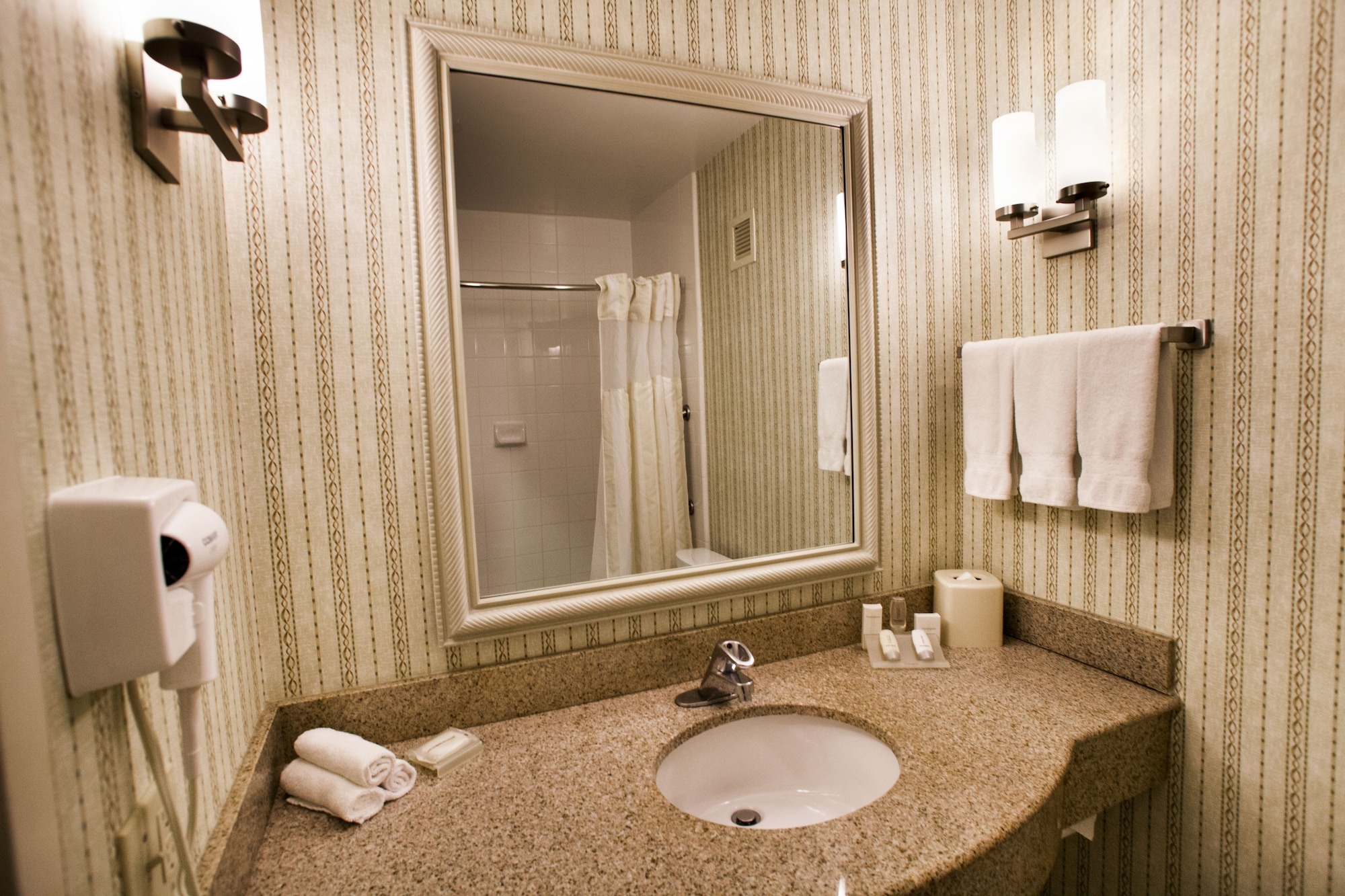 hilton garden inn chicago oak brook