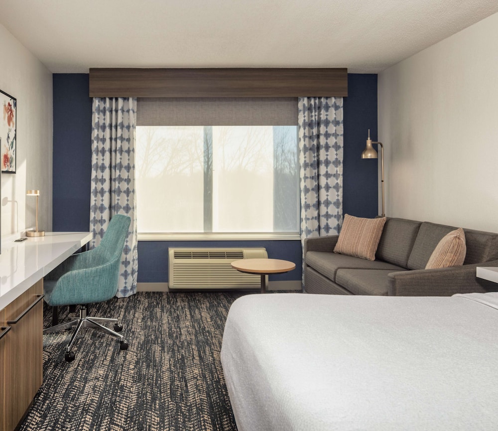 hilton garden inn chicago oak brook
