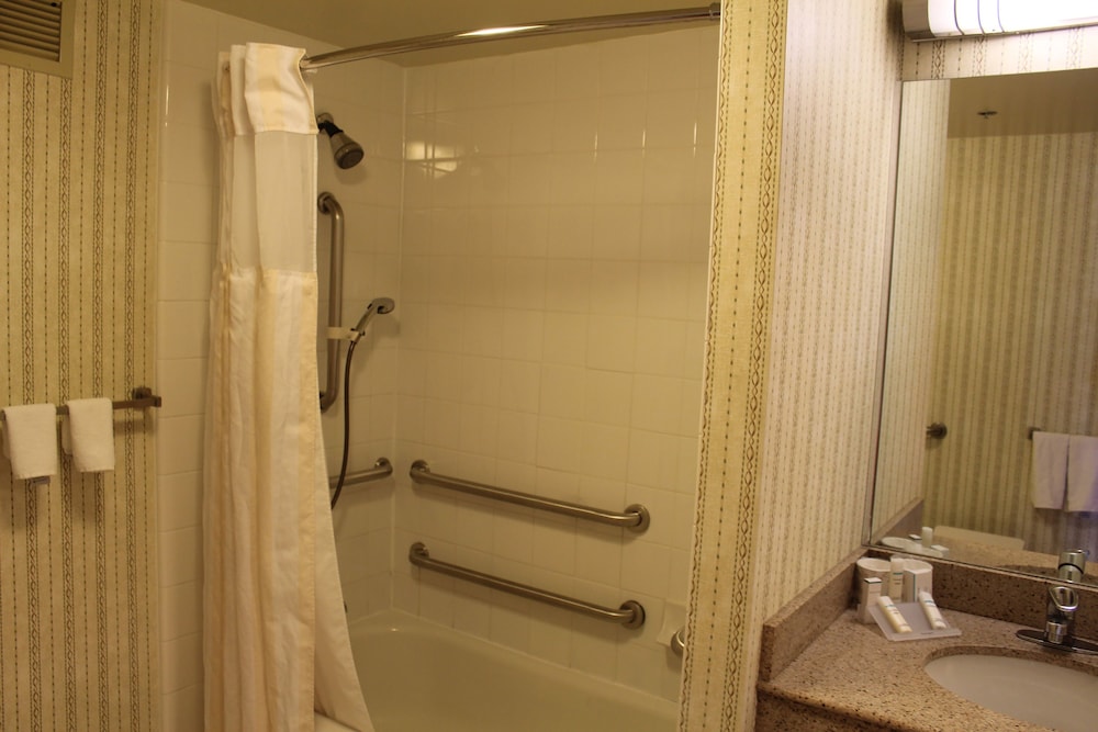 hilton garden inn chicago oak brook