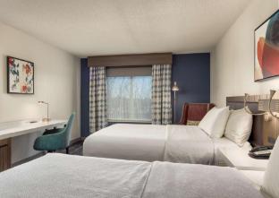 hilton garden inn chicago oak brook