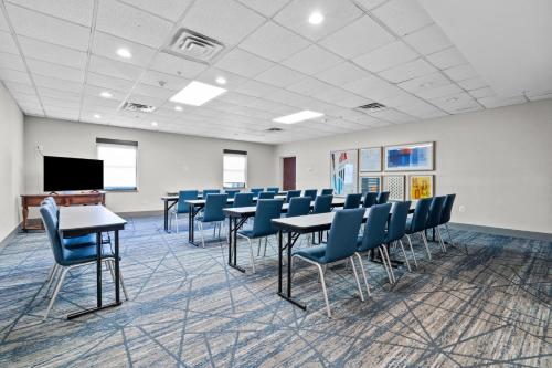 holiday inn express west point by ihg