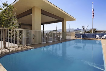 Days Inn By Wyndham Gilroy,San Jose>>Gilroy,2 star