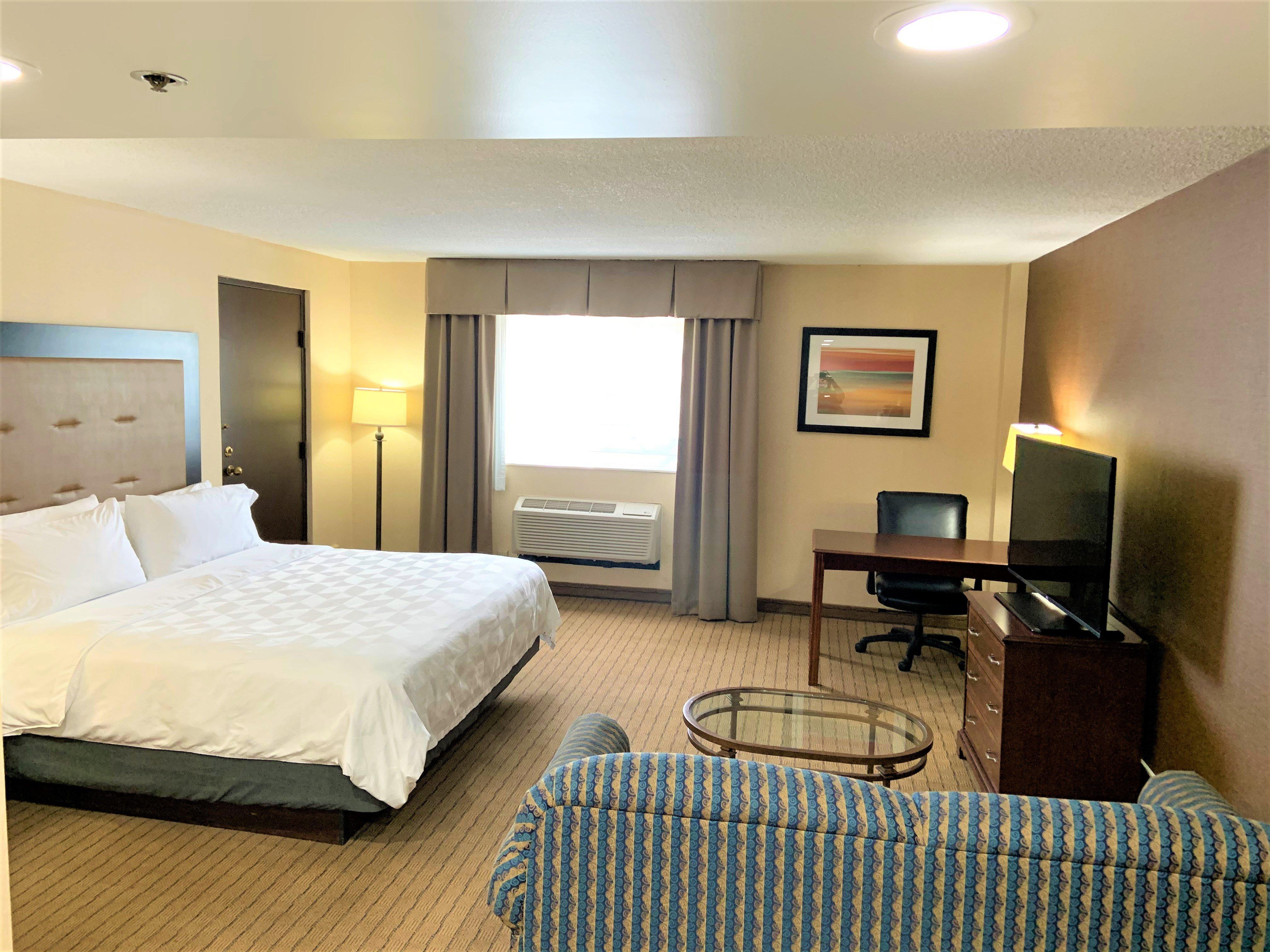 holiday inn and suites chicago carol stream wheaton by ihg