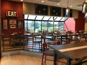 holiday inn and suites chicago carol stream wheaton by ihg
