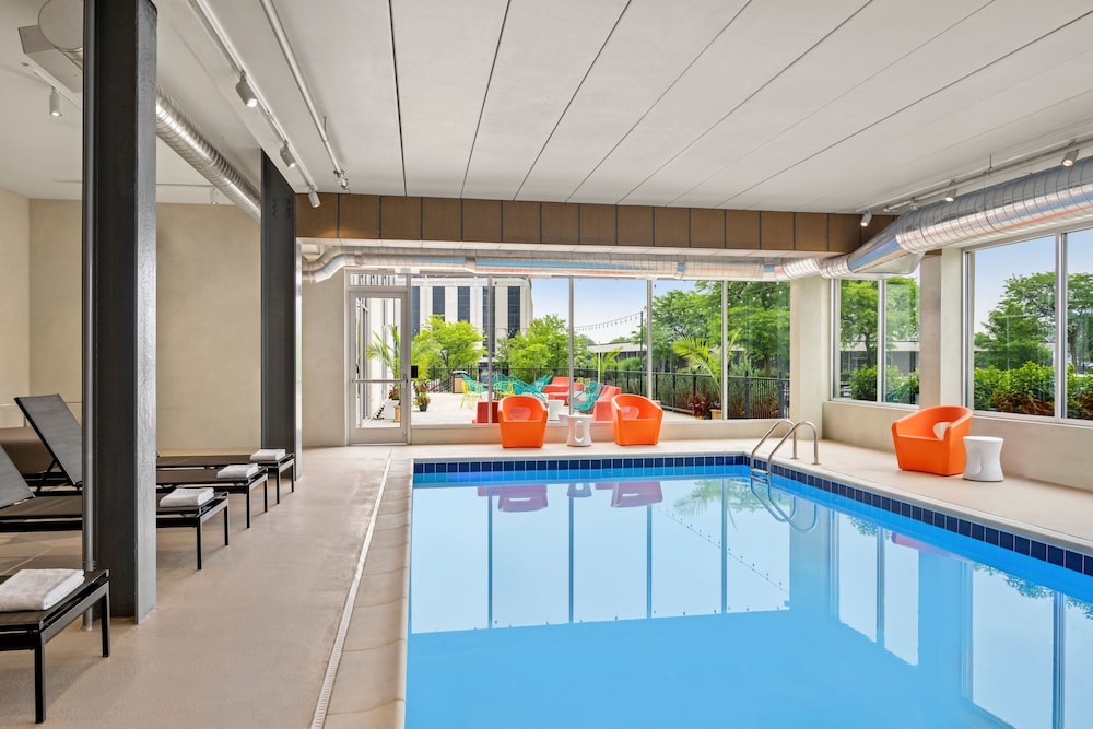 holiday inn rolling meadows schaumburg area